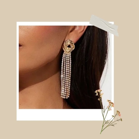 Elegant Gold Dangle Earrings - Picture 1 of 7